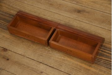 中古　高級イタリア輸入家具　脚のつくりなど洗練されたデザインが目を引くシャッター付きデスク(机、在宅ワーク、在宅用コンソールテーブル、作業台)(R-054592)