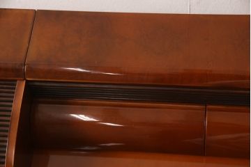 中古　高級イタリア輸入家具　脚のつくりなど洗練されたデザインが目を引くシャッター付きデスク(机、在宅ワーク、在宅用コンソールテーブル、作業台)(R-054592)