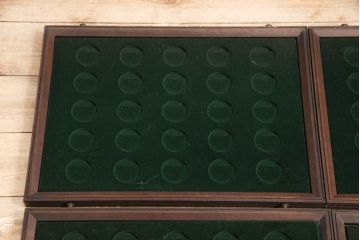 希少!　ヨーロッパビンテージ　細部まで凝ったつくりが美しいコインケース(サイドテーブル、コンソールテーブル、ヴィンテージ)(R-054596)