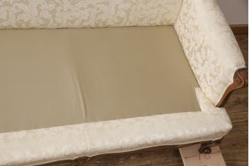 張替え費込み!!　中古　アメリカ輸入モデル　DREXEL HERITAGE(ドレクセルヘリテイジ)　エレガントな空間を実現してくれる3人掛けソファ(3Pソファ、三人掛け、3シート、アームソファ、クッション付き)(定価約100万円)(R-054599)