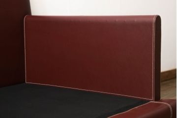 中古　美品　フェザークッション付き　総本革(レザー)の高級1人掛けソファ(一人掛けソファ、アームチェア)(R-054600)