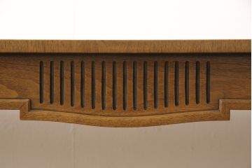 中古　美品　DREXEL HERITAGE(ドレクセルヘリテイジ)　品のある佇まいが目を引くコンソールテーブル(サイドテーブル)(R-054620)
