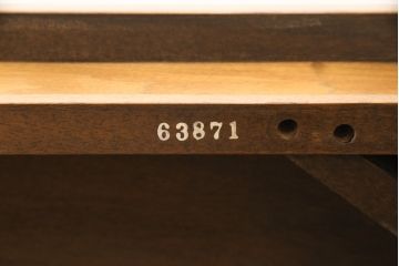 中古　美品　DREXEL HERITAGE(ドレクセルヘリテイジ)　品のある佇まいが目を引くコンソールテーブル(サイドテーブル)(R-054620)