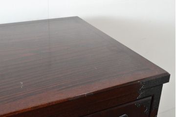 中古　美品　国産民芸箪笥　引き出し9杯　赤みがかった色合いが魅力的な和の趣あふれる重ね箪笥(チェスト、和タンス、衣装箪笥)(R-054625)