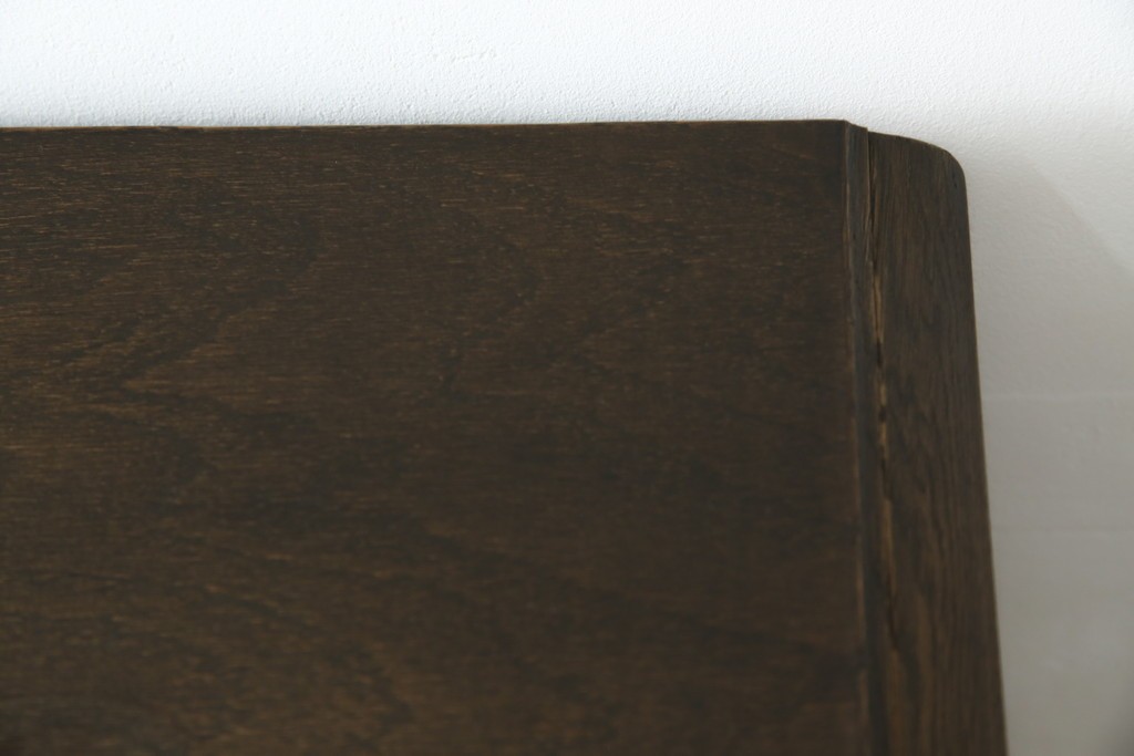 中古　美品　神戸洋家具　永田良介商店　高貴な雰囲気を漂わせる6段チェスト　(R-054628)