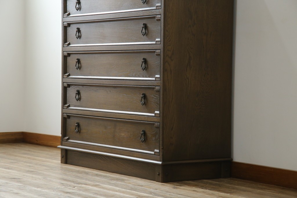 中古　美品　神戸洋家具　永田良介商店　高貴な雰囲気を漂わせる6段チェスト　(R-054628)