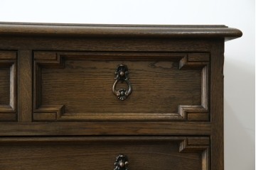 中古　美品　神戸洋家具　永田良介商店　高貴な雰囲気を漂わせる6段チェスト　(R-054628)