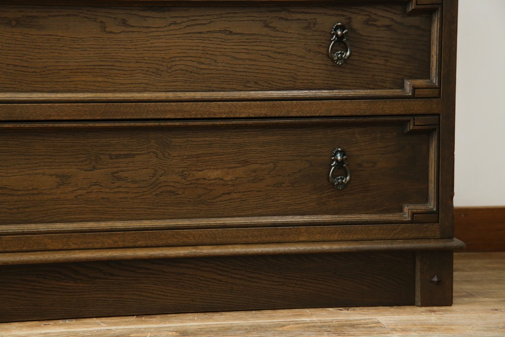 中古　美品　神戸洋家具　永田良介商店　高貴な雰囲気を漂わせる6段チェスト　(R-054628)