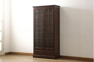 中古　国産民芸家具　クラシカルな佇まいが魅力的なブックケース(本棚、書棚、本箱、収納棚、戸棚)(R-054629)