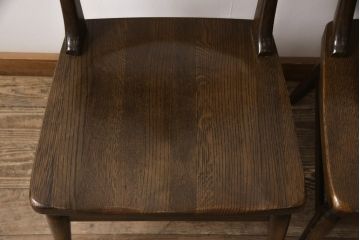 中古　柏木工(KASHIWA)　WILDERNESS(ウィルダネス)　ナラ材　木の温かみある風合いが魅力的なダイニングチェア2脚セット(板座チェア、椅子)(R-054636)