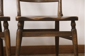 中古　柏木工(KASHIWA)　WILDERNESS(ウィルダネス)　ナラ材　木の温かみある風合いが魅力的なダイニングチェア2脚セット(板座チェア、椅子)(R-054636)
