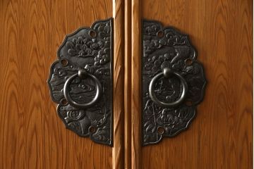 中古　美品　屋久杉　品のある佇まいが上質な和の空間にピッタリな衣装箪笥(和たんす、洋服タンス、引き出し)(R-054641)