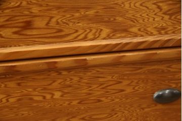 中古　美品　屋久杉　品のある佇まいが上質な和の空間にピッタリな着物箪笥(和たんす、衣装タンス、衣装盆、引き出し)(R-054643)