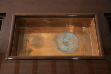 中古　鉄刀木(タガヤサン)　収納力も抜群!上質な和の空間におすすめの囲炉裏テーブルセット(火鉢、4人掛けダイニングテーブル)(R-054644)
