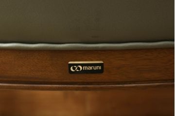 中古　maruni(マルニ木工)　地中海ロイヤルシリーズ　シャルル　本革(レザー)　シックな色合いが魅力のキャスター付きパーティチェア(定価約25万円)(椅子、1人掛けソファ)(R-054648)