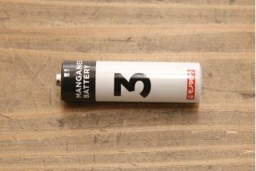 和製アンティーク　電池式　レトロなデザインが魅力的な掛け時計(古時計)(R-054678)