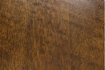 中古　高級輸入家具　オーク材　アンティーク彫　重厚感のある丸テーブル(ラウンドテーブル、ダイニングテーブル)(バロッサバレンティ)(R-054679)
