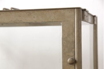 珍品　和製アンティーク　医療用　インダストリアルな雰囲気が漂うアイアンワゴン(キャビネット、ケビント、ガラスケース、トロリー、サイドテーブル)(R-054680)