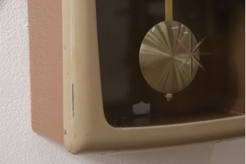 和製ビンテージ　昭和中期　TRADE(S)MARK　精工舎(SEIKOSHA、セイコー)　電池式　レトロな佇まいがお洒落な掛け時計(柱時計、古時計、ヴィンテージ)(R-054683)