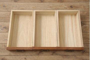 中古　タモ材　異なる木の色味を楽しめる三尺水屋箪笥サイドボード(キャビネット、食器棚、戸棚、収納棚)(R-054687)