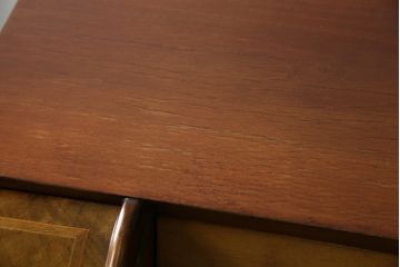 中古　バロッサバレンティ(VARO,S.A. VALENTI)　曲線的なフォルムが優雅で美しいライティングビューロー(定価約65万円)(簿記机、在宅ワーク、在宅用引き出し、ワークデスク、チェスト)(R-054689)