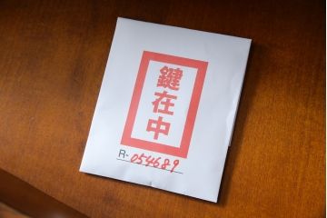 中古　バロッサバレンティ(VARO,S.A. VALENTI)　曲線的なフォルムが優雅で美しいライティングビューロー(定価約65万円)(簿記机、在宅ワーク、在宅用引き出し、ワークデスク、チェスト)(R-054689)