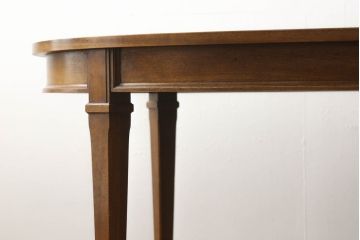 中古　DREXEL HERITAGE(ドレクセルヘリテイジ)　Triune(トライユン)　品のある佇まいがすてきなダイニングテーブル(エクステンションテーブル、4人掛け、6人掛け)(R-054691)