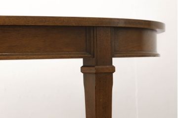 中古　DREXEL HERITAGE(ドレクセルヘリテイジ)　Triune(トライユン)　品のある佇まいがすてきなダイニングテーブル(エクステンションテーブル、4人掛け、6人掛け)(R-054691)