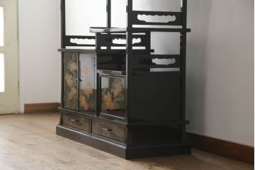 中古　美品　輪島塗り　宮内庁蒔絵司　村木華邸作　梨地塗り　こだわりの和の空間を演出する飾り棚(茶棚、収納棚、戸棚)(R-054703)