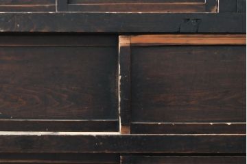 和製アンティーク　シンプルながらも趣ある佇まいが魅力的な階段箪笥(時代箪笥、収納箪笥、戸棚、収納棚)(R-054704)