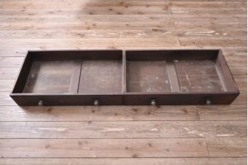 ベルギーアンティーク　オーク材　細やかな銅細工が印象的なキャビネット(収納棚、飾り棚)(R-054705)