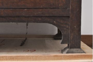 ベルギーアンティーク　オーク材　細やかな銅細工が印象的なキャビネット(収納棚、飾り棚)(R-054705)