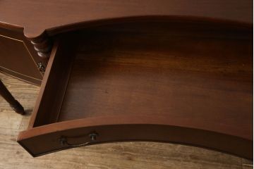 中古　イタリア高級輸入家具　マホガニー材　クラシカルな佇まいが魅力的なサイドボード(コンソールテーブル)(R-054742)