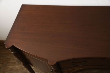 中古　イタリア高級輸入家具　マホガニー材　クラシカルな佇まいが魅力的なサイドボード(コンソールテーブル)(R-054742)