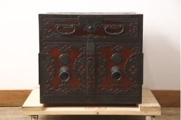 希少!　和製ビンテージ　仙台無形文化財　金具師 八重樫今朝吉作　手打ち金具の緻密な美しさが目を引く仙台箪笥(帳箱、船箪笥、和たんす、小箪笥、ヴィンテージ)(R-054747)