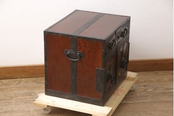希少!　和製ビンテージ　仙台無形文化財　金具師 八重樫今朝吉作　手打ち金具の緻密な美しさが目を引く仙台箪笥(帳箱、船箪笥、和たんす、小箪笥、ヴィンテージ)(R-054747)