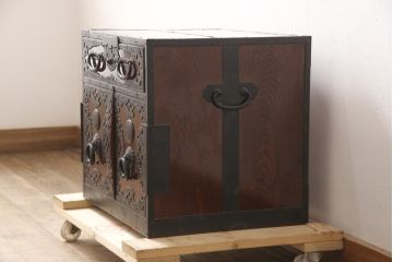 希少!　和製ビンテージ　仙台無形文化財　金具師 八重樫今朝吉作　手打ち金具の緻密な美しさが目を引く仙台箪笥(帳箱、船箪笥、和たんす、小箪笥、ヴィンテージ)(R-054747)