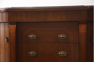中古　美品　スペイン　ウルタド(HURTADO)社製　象嵌入り　高級感溢れる佇まいのサイドボード(定価約40万円)(キャビネット、引き出し、チェスト)(R-054756)