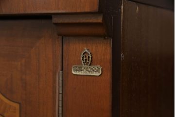 中古　美品　スペイン　ウルタド(HURTADO)社製　象嵌入り　高級感溢れる佇まいのサイドボード(定価約40万円)(キャビネット、引き出し、チェスト)(R-054756)