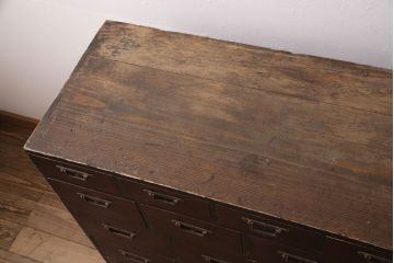 アンティーク家具　明治期　天板・脚(台輪)付きリメイク　引き出し11杯で収納力抜群!小物収納に活躍するローボード・上段(引き出し、リビングボード、テレビ台、テレビボード、ローチェスト)(R-054771)