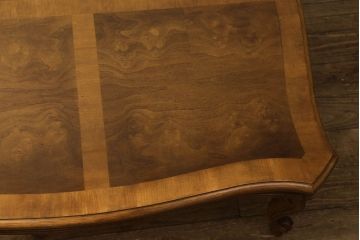 中古　美品　DREXEL HERITAGE(ドレクセルヘリテイジ)　猫脚が優雅な雰囲気を演出するセンターテーブル(定価約40万円)(ローテーブル、リビングテーブル)(R-054775)