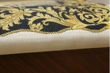 レアデザイン!　イタリア高級輸入家具　職人のこだわりが詰まった美しいデザインが目を引く2人掛けベンチ(2人掛けソファ、長椅子)(R-054778)