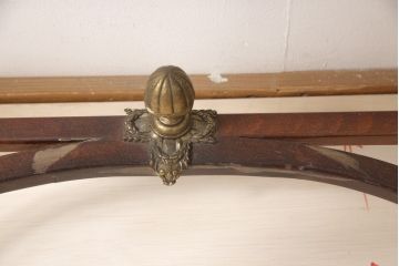 中古　スペイン高級家具　MUARVA S.L.　繊細で華やかな装飾が魅力の小振りなコンソールテーブル(サイドテーブル、飾り台)(R-054782)