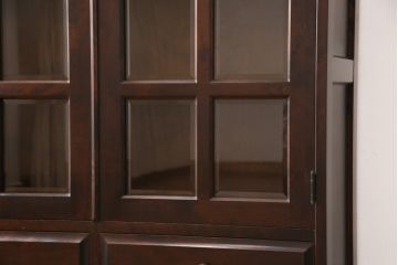 中古　北海道民芸家具　和洋折衷どちらのお部屋にも馴染むブックケース(本箱、収納棚、キャビネット、飾り棚)(R-054783)