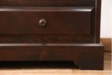 中古　北海道民芸家具　和洋折衷どちらのお部屋にも馴染むブックケース(本箱、収納棚、キャビネット、飾り棚)(R-054783)