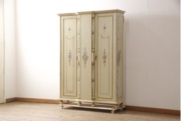 中古　イタリア輸入家具　ロココ調　薄型ですっきりおさまるワードローブ(洋服タンス、収納棚)(R-054784)
