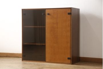 ヴィンテージ家具　ジャパンビンテージ　山品木工　サイドキャビネット(サイドボード、収納棚、本箱、ブックケース)(R-054788)