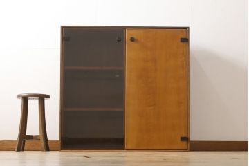ヴィンテージ家具　ジャパンビンテージ　山品木工　サイドキャビネット(サイドボード、収納棚、本箱、ブックケース)(R-054788)
