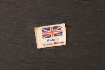中古　イギリス高級家具　マホガニー材　ロスジョン(ROSJOHN)　イギリス王室御用達　洗練されたデザインが美しい縦型チェスト(引き出し、サイドチェスト、スリムチェスト)(R-054816)
