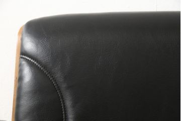 和製ヴィンテージ　コクヨ　ローズウッド材　希少モデル!かっこ良さと温かい雰囲気を兼ね備えたラウンジチェア(1人掛けソファ、アームチェア、デスクチェア、オフィスチェア、回転チェア、ビンテージ)(R-054826)